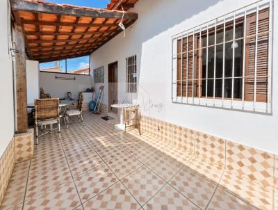 Casa para Venda, em Caraguatatuba, bairro Martim de S�, 2 dormit�rios, 1 banheiro, 1 su�te, 2 vagas